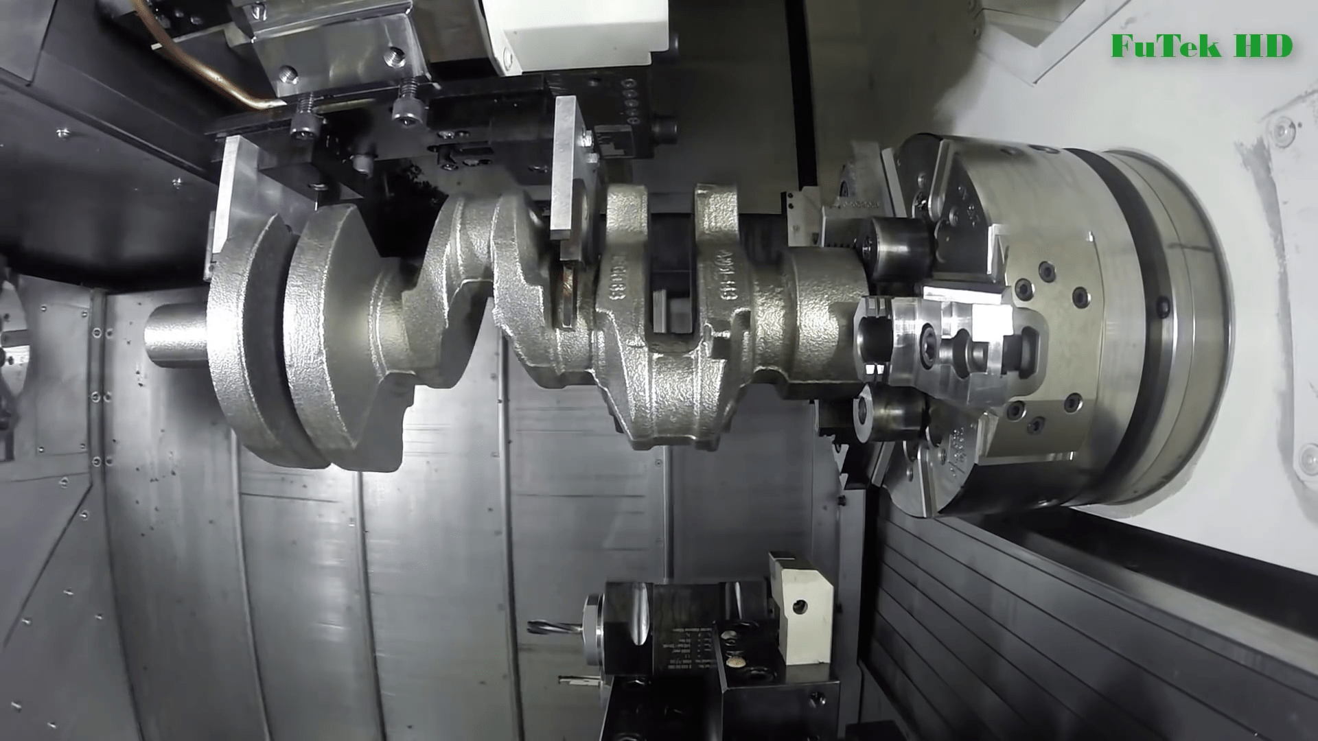 七扭八拐的曲軸是如何加工的？——揭秘金屬加工機械制造的奧秘（動圖版）